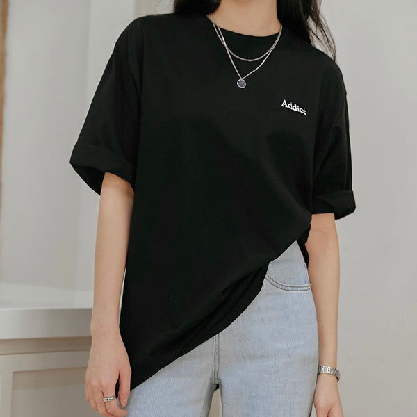 [common unique] Addict Lettering Boxy Tee