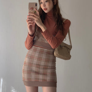[FEMMEMUSE] London Check Bustier Knit Top Skirt Set (2 colour)