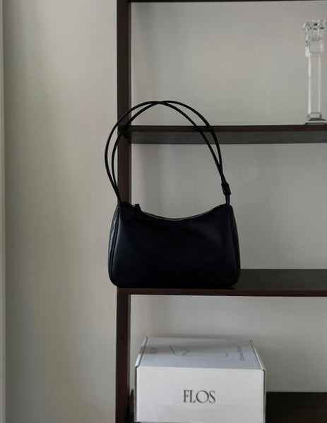 [mucu and ebony] Lithe Bag (Black)