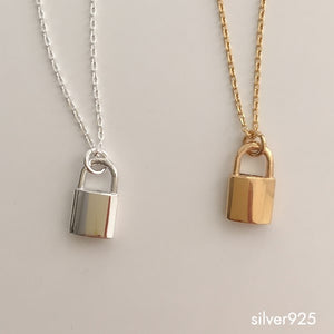 [moat] Mini Lock Necklace (silver925)