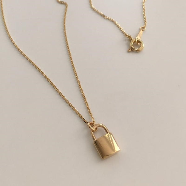 [moat] Mini Lock Necklace (silver925)